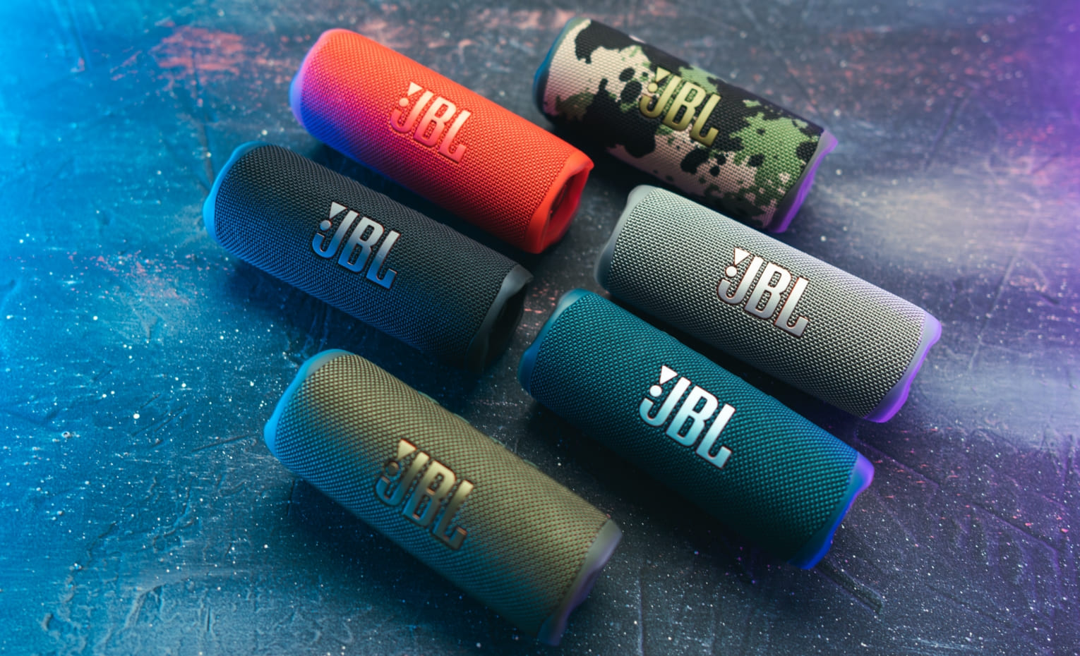 اسپیکر بلوتوثی قابل حمل 30 وات 2 کاناله جی بی ال Flip 6