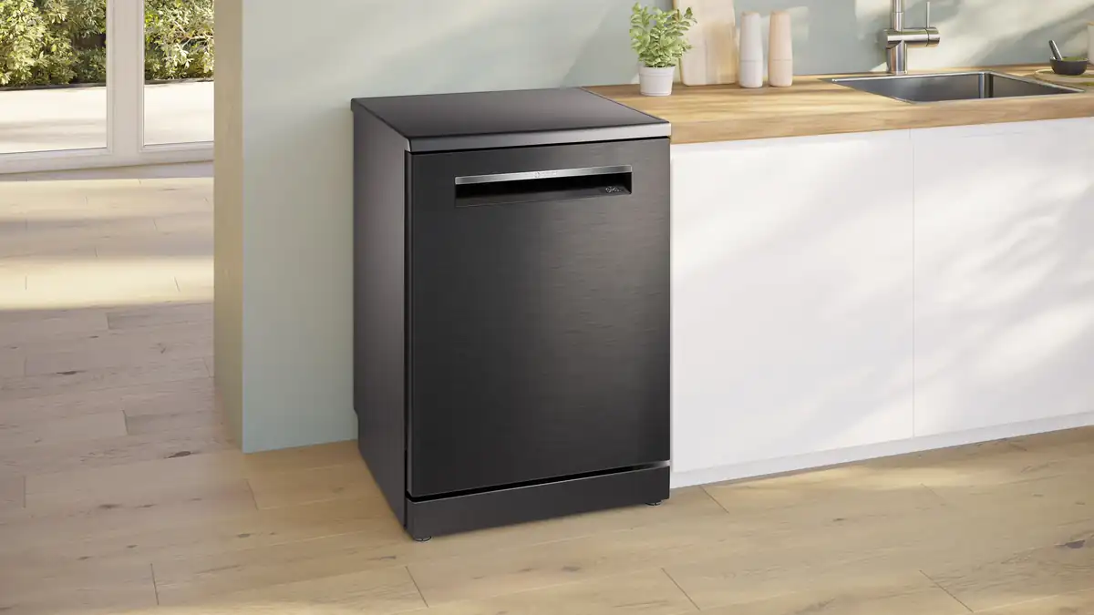 ماشین ظرفشویی 16 نفره 3 طبقه وای فای هایسنس HS673C91XME رنگ مشکی محصول 2025
